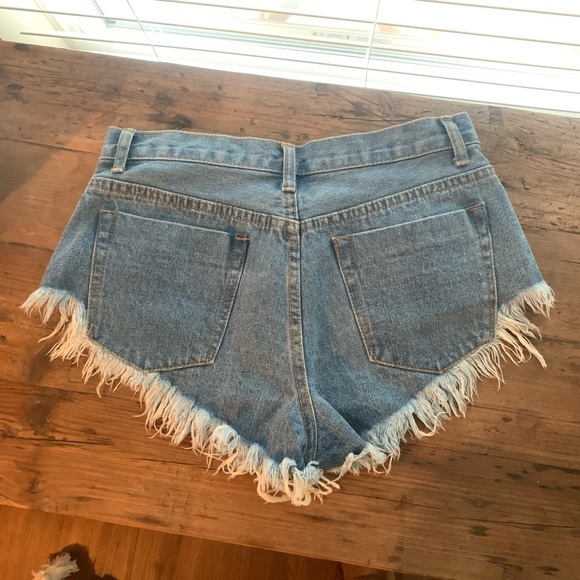 By The Way Denim shorts sz 27 *revolve* - Picture 9 of 11